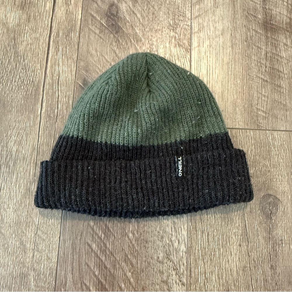 O'Neill Green and Black Ribbed Knit Hat